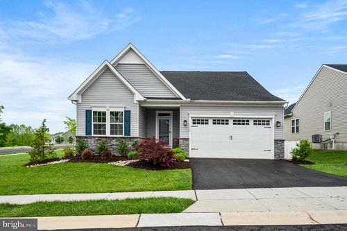 532 Christiana Manor Dr, WEST GROVE, PA, 19390-2119 | Card Image