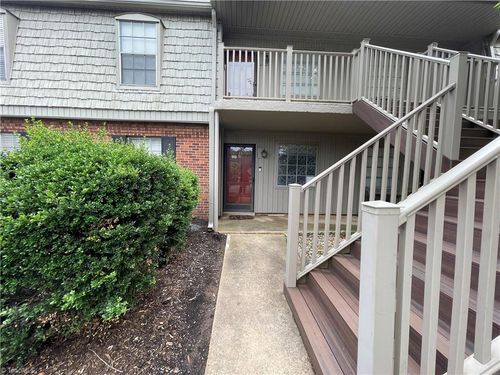 b-3812 Country Club Rd, Winston-Salem, NC, 27104-2900 | Card Image