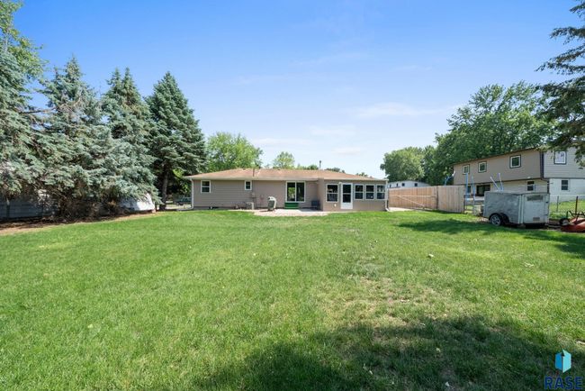 2013 E Sylvan Cir, House other with 4 bedrooms, 2 bathrooms and null parking in Brandon SD | Image 47