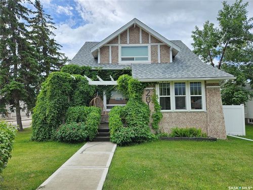 201 Athabasca St W, Moose Jaw, SK, S6H2B8 | Card Image