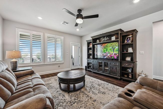 113 Cibolo Creek Loop, House other with 3 bedrooms, 3 bathrooms and 4 parking in Bastrop TX | Image 14