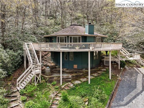 251 Mossy Creek Ln, Sugar Mountain, NC, 28604-9487 | Card Image