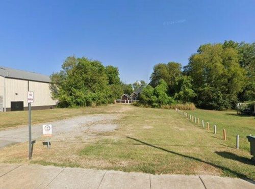 1025 Franklin St, Clarksville, TN, 37040 | Card Image