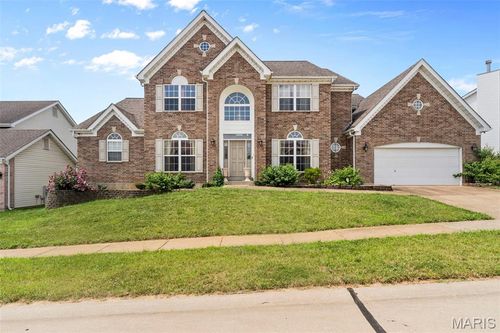 5136 Delcastle Dr, Florissant, MO, 63034-2876 | Card Image