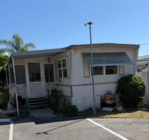 spc-140-4326 Calle Real, Santa Barbara, CA, 93110 | Card Image