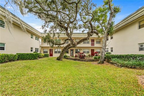 204-11 Vista Gardens Trl, Vero Beach, FL, 32962-1780 | Card Image