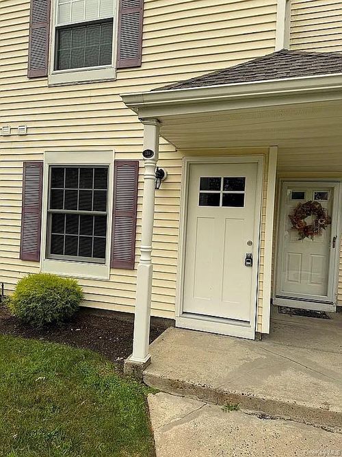 291u-159 Fairview Cir, Middle Island, NY, 11953-2347 | Card Image