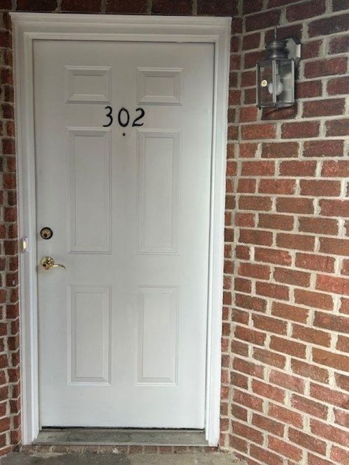 302-1129 Robin Hood Ct, Rockingham, VA, 22801 | Card Image