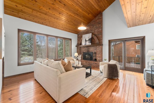 504 E Plum Creek Rd, House other with 4 bedrooms, 5 bathrooms and null parking in Sioux Falls SD | Image 12