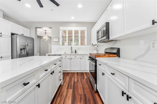 7561 Cutting Edge Ct, Las Vegas, NV, 89149-3064 | Card Image