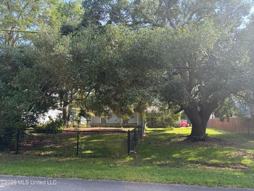 263 Pine Ridge Dr, Waveland, MS, 39576-3929 | Card Image