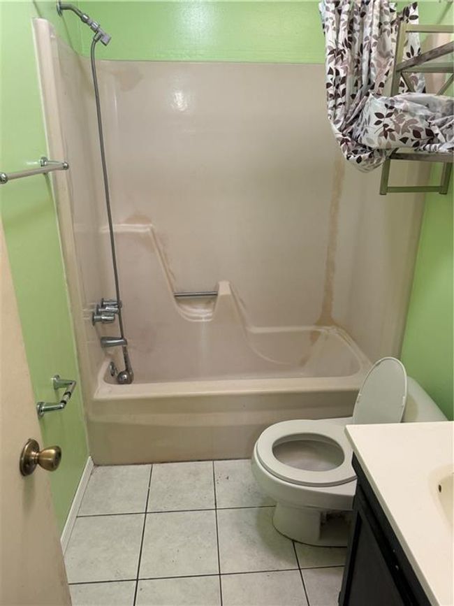 2060 Spanish Oaks Dr, House other with 3 bedrooms, 2 bathrooms and null parking in Harvey LA | Image 13
