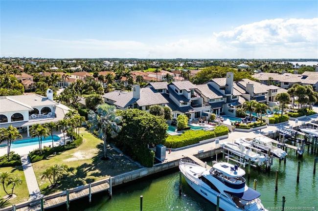 6549 South Marina Way, Townhouse with 4 bedrooms, 4 bathrooms and 2 parking in Stuart FL | Image 71