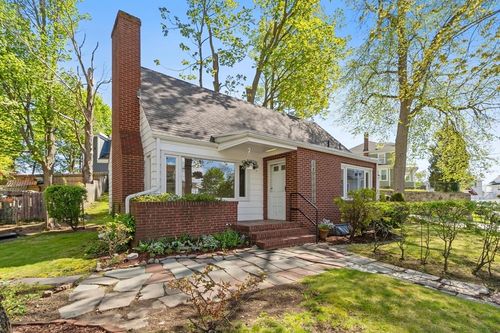4 Bicknell Ter, Lawrence, MA, 01841-3318 | Card Image