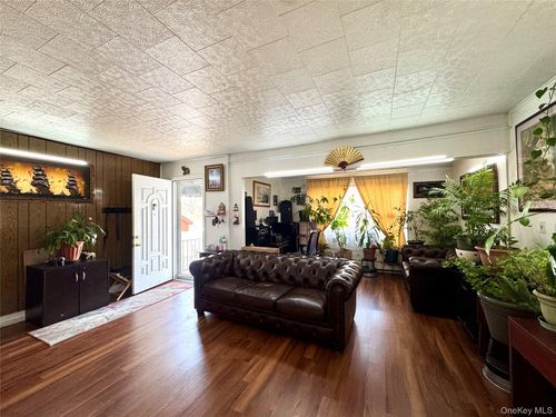 240-18 Edgewood St, Rosedale, NY, 11422-3244 | Card Image