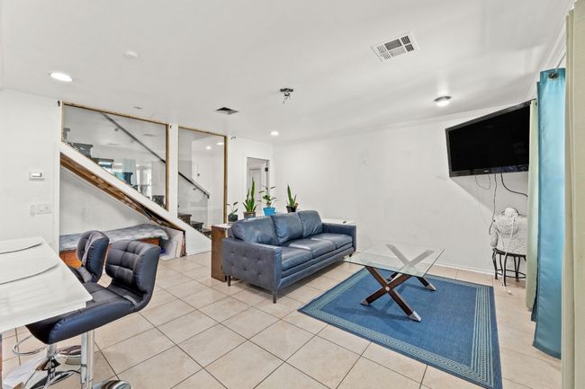 1404 Anise Dr, House other with 3 bedrooms, 3 bathrooms and 6 parking in Austin TX | Image 9