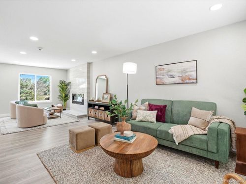 1069 S Lewiston Way, Aurora, CO, 80017-3109 | Card Image
