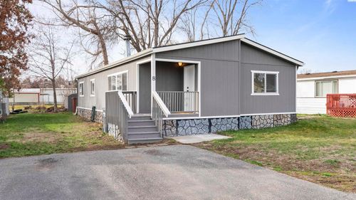 8 Crown Drive Pr, West Richland, WA, 99353 | Card Image