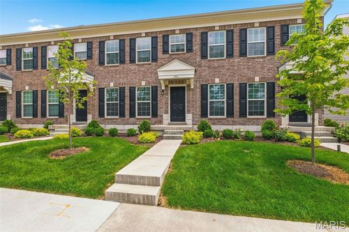 346 Fall Harvest Pkwy, Wentzville, MO, 63385-6026 | Card Image