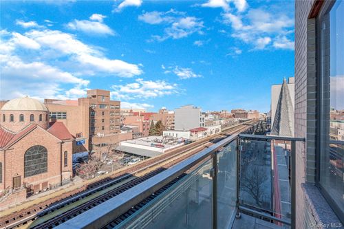 apt-605-30 31st St, Astoria, NY, 11102-5017 | Card Image