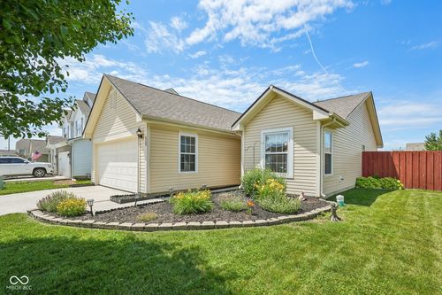 620 Bobtail Dr, Greenfield, IN, 46140-9339 | Card Image