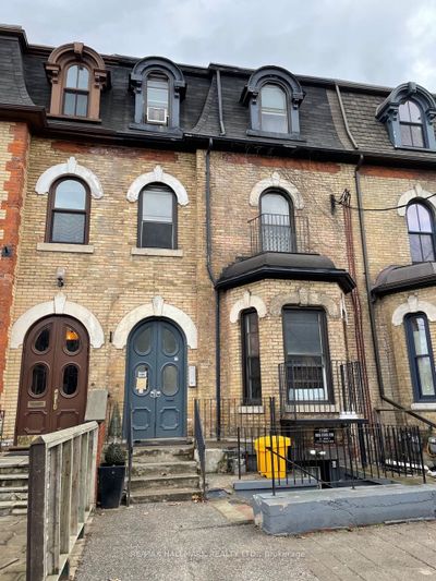 177 Carlton St, Home with 9 bedrooms, 12 bathrooms and 2 parking in Toronto ON | Image 1