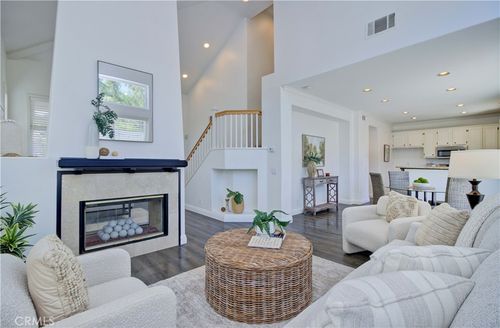 10 Willowbrook Ln, Rancho Santa Margarita, CA, 92688-5551 | Card Image