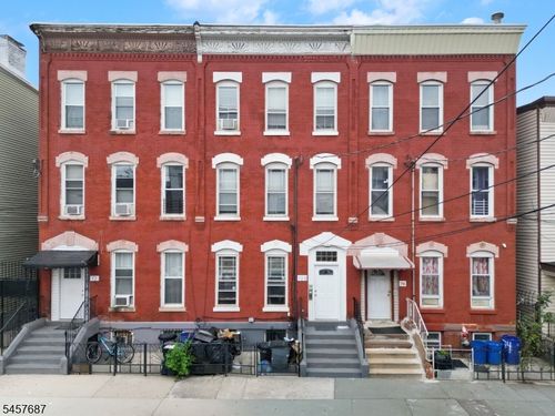 72 Columbia St, Newark, NJ, 07102-4839 | Card Image