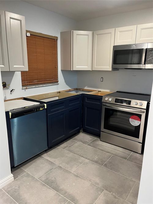 9440-9440 Live Oak Pl, Davie, FL, 33324-4765 | Card Image