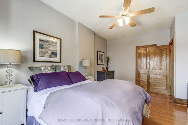 24 Ray St N, House other with 5 bedrooms, 3 bathrooms and 4 parking in Hamilton ON | Image 23