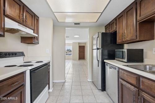 216-1927 E Hampton Ave, Mesa, AZ, 85204-6058 | Card Image