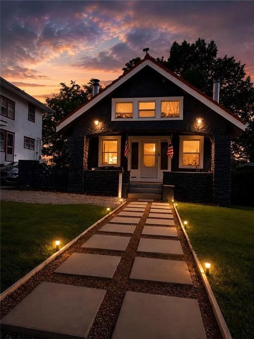 1105 Laurel Ave, Kansas City, KS, 66104-5240 | Card Image