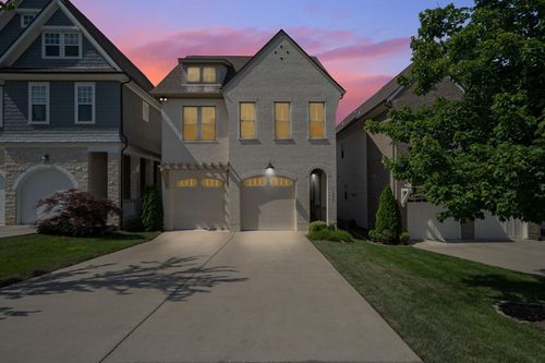 1922 Kimbark Dr, Nashville, TN, 37215-3419 | Card Image