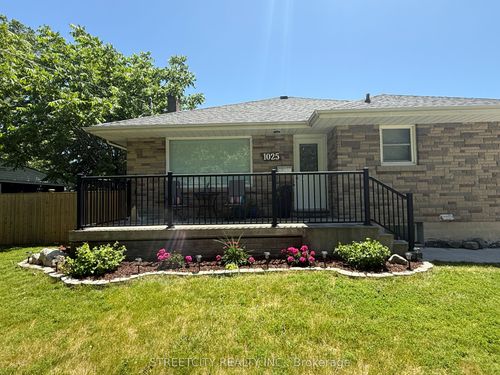 1025 Kensington Blvd, Sarnia, ON, N7S1N3 | Card Image
