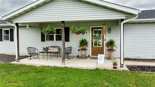 9355 N 1000th Rd, Effingham, IL, 62401-6639 | Card Image
