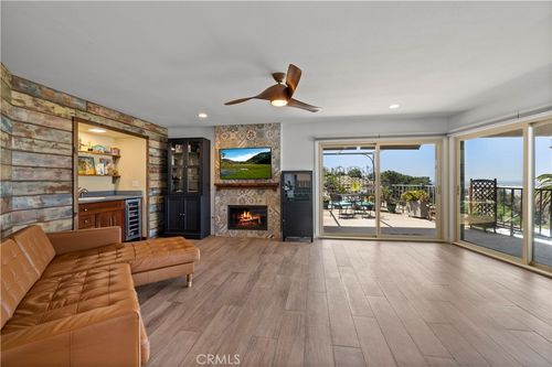 208-2700 E Panorama Dr, Signal Hill, CA, 90755 | Card Image
