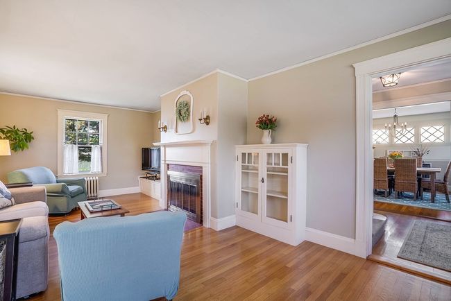 22 Elm St, House other with 3 bedrooms, 1 bathrooms and 5 parking in Woburn MA | Image 12