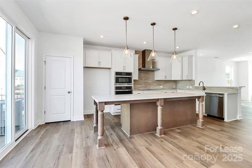 7118 Westrow Ave, Charlotte, NC, 28278 | Card Image