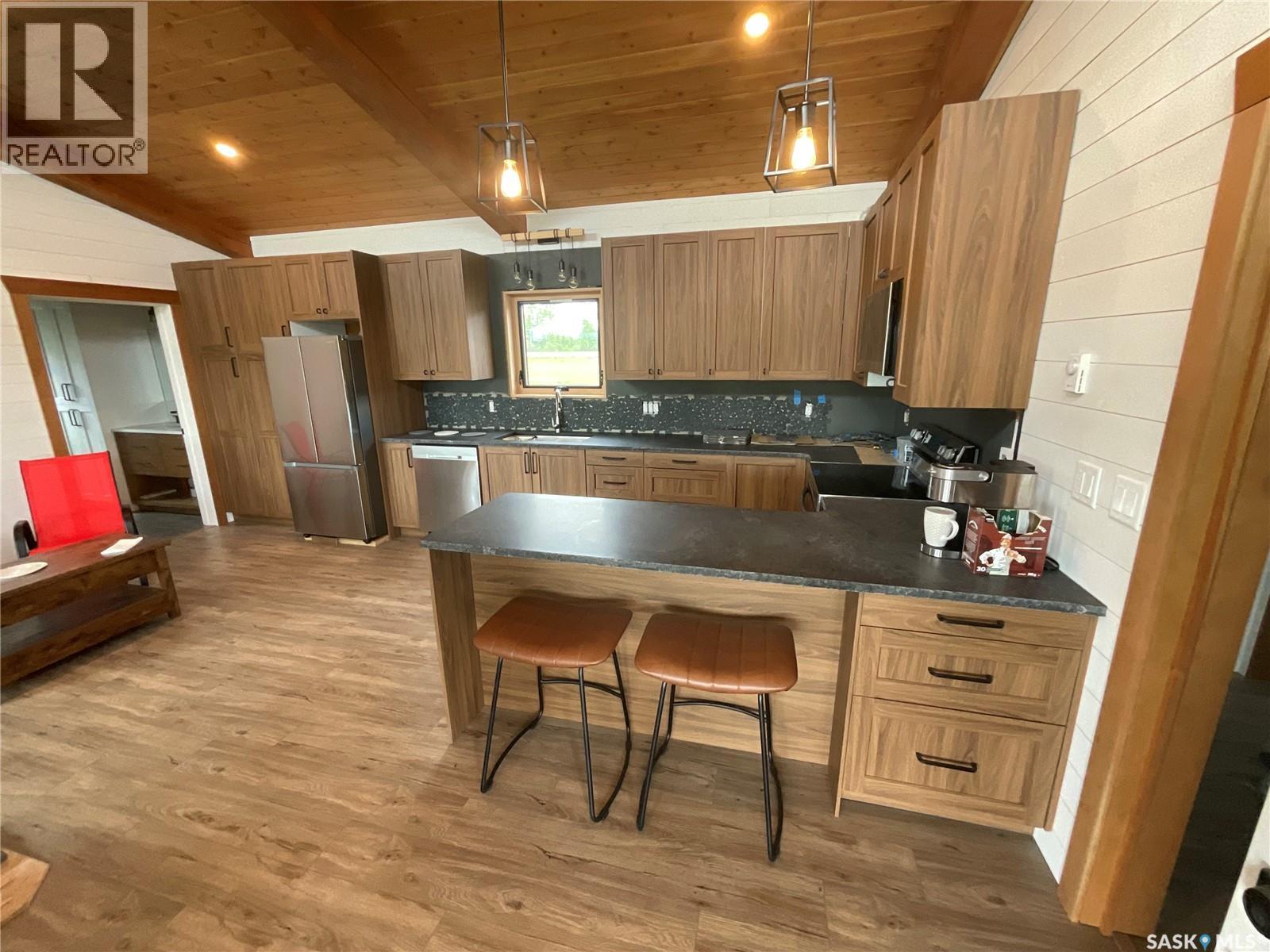 Residential in Hoodoo Rm No. 401 2