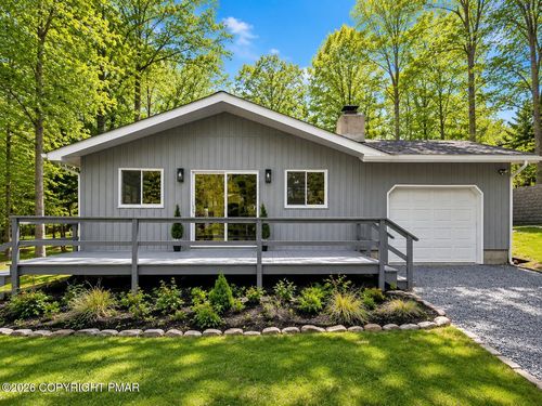 5040 Melrose Dr, Tobyhanna, PA, 18466-3154 | Card Image