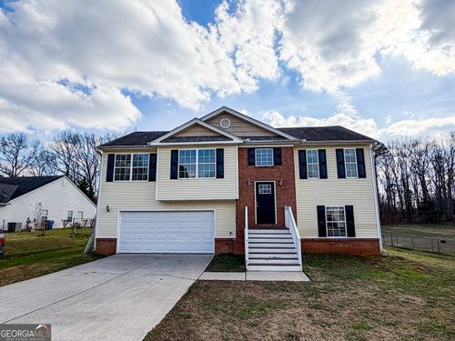 1119 Hummingbird Way, Winder, GA, 30680-4651 | Card Image
