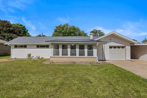 405 Dodson Dr E, Urbana, IL, 61802-2215 | Card Image