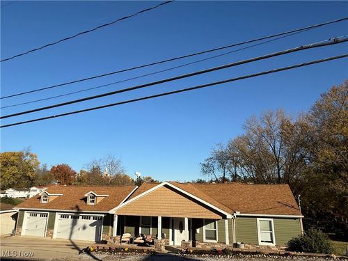 107 Broad St, Saint Clairsville, OH, 43950-1604 | Card Image