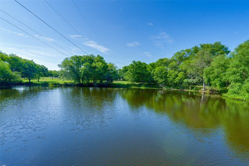 10745 Rosemar Ln, Adkins, TX, 78101-9683 | Card Image