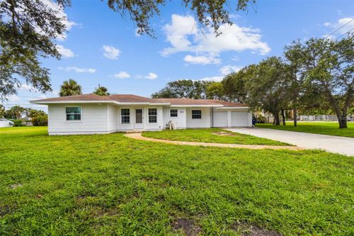 100 1st St, BELLEAIR BEACH, FL, 33786-3207 | Card Image