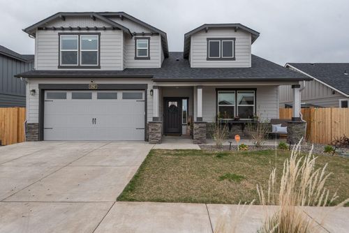 1707 Nw Varnish Avenue, Redmond, OR, 97756 | Card Image