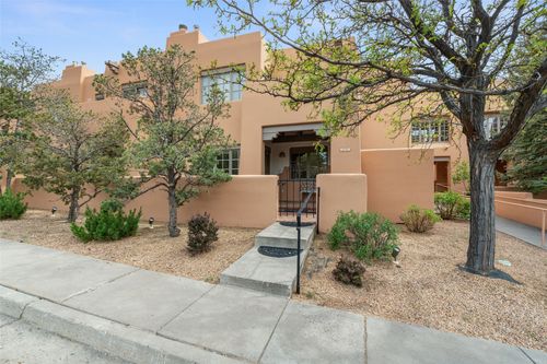 101-3101 Old Pecos Trl, Santa Fe, NM, 87505-9074 | Card Image