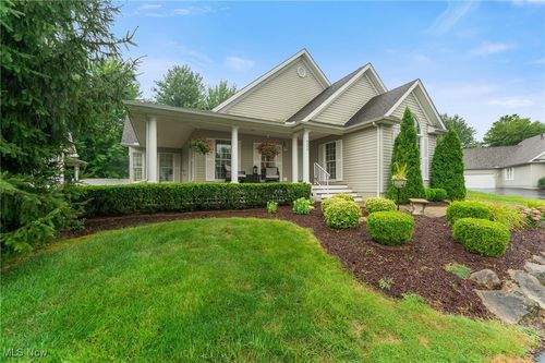 5200 Nashua Dr, Austintown, OH, 44515-5122 | Card Image