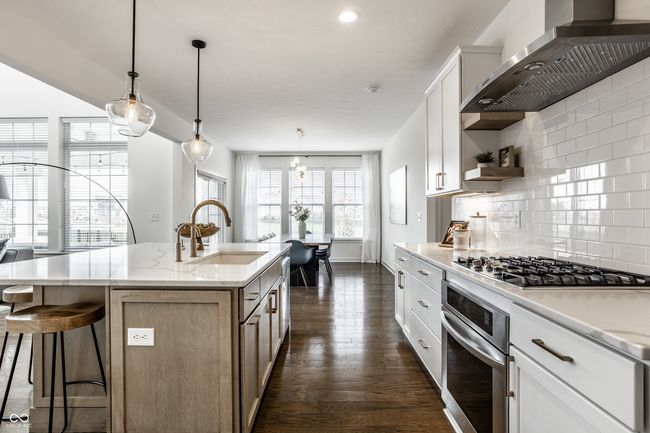 Gourmet kitchen | Image 16
