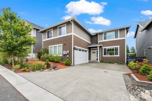 2540 Filbert Ave, Bremerton, WA, 98310-4366 | Card Image